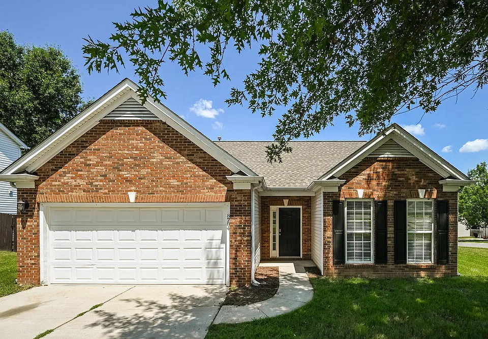 8704 Rozumny Dr