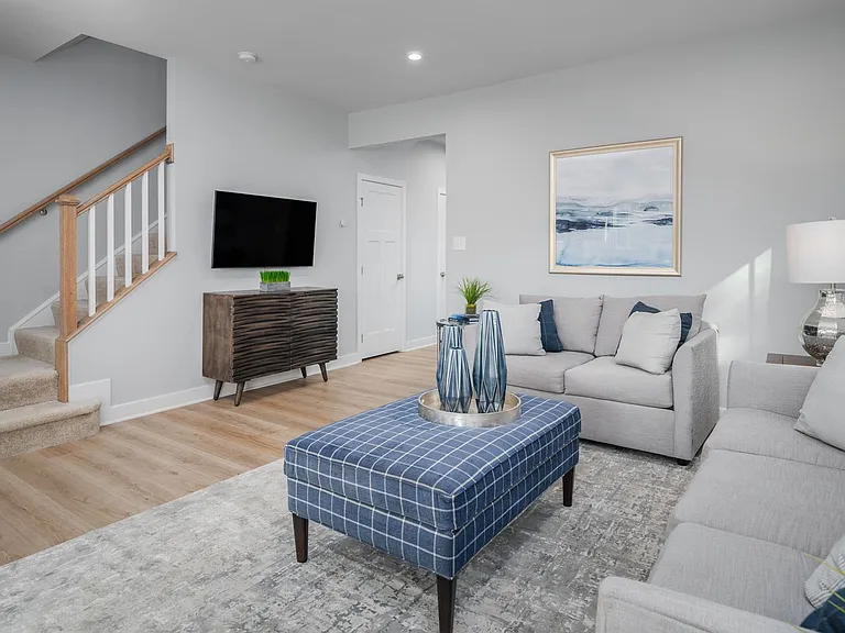 1010 Crescent Cove Ln — Photo 4