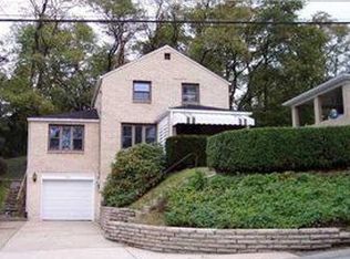 301 Veronica Dr, Pittsburgh, PA 15235