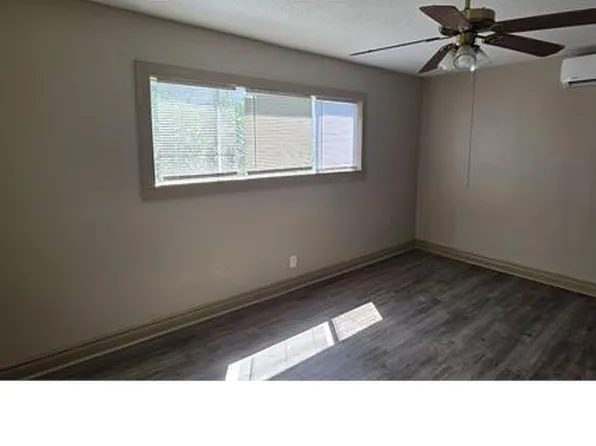 2213 Avenue K APT 4, Galveston, TX 77550