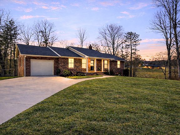 2nd image of 581 Roberts Ridge Rd