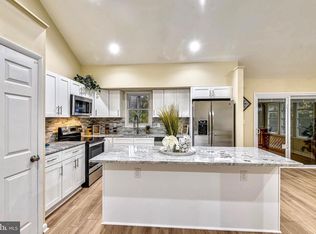 8202 Waterford Rd, Pasadena, MD 21122