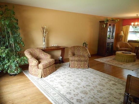 2nd image of 17613 71st Ave