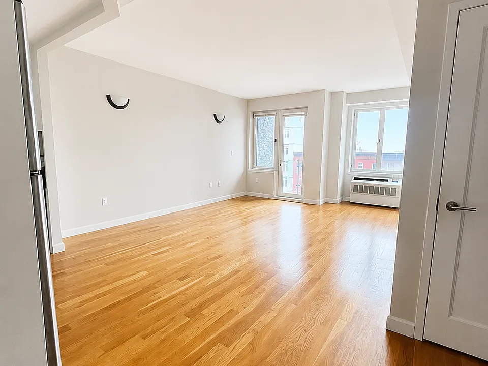 278 6th St #4B