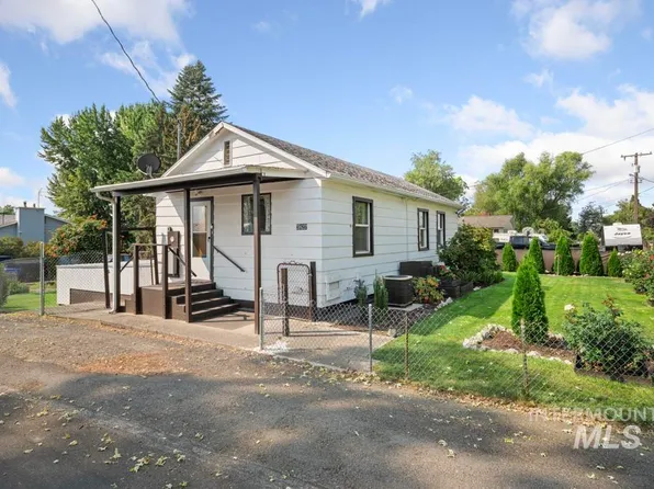 3822 15th St, Lewiston, ID 83501
