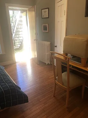 Rented by Alexander Bilu, LREB | media 15