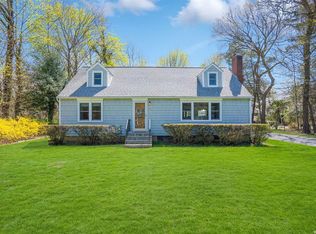 18 Harbor Hill Rd, East Setauket, NY 11733