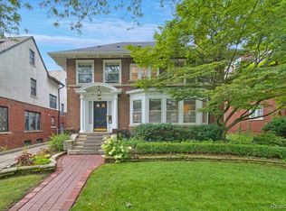 3415 Iroquois St, Detroit, MI 48214