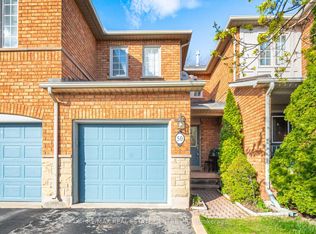5555 Prince William Dr #50, Burlington, ON L7L 6P2