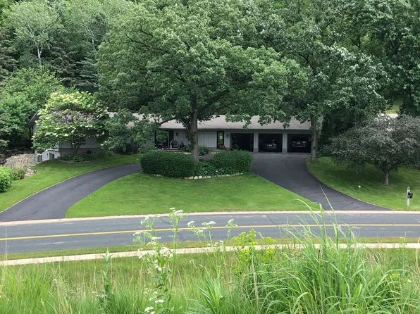 7137 Gleason Rd, Edina, MN 55439