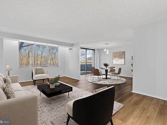 2nd image of 5225 Pooks Hill Rd APT 422N