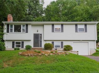 18 Hamilton Rd, East Granby, CT 06026