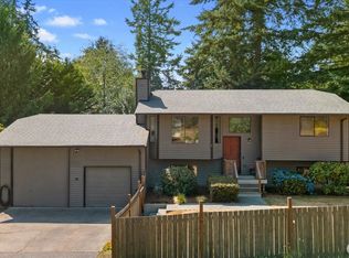 1511 N Lake Stickney Dr, Lynnwood, WA 98087