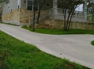 203 Yale St, San Marcos, TX 78666