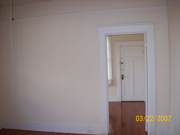 4th image of 615A Clare Ct