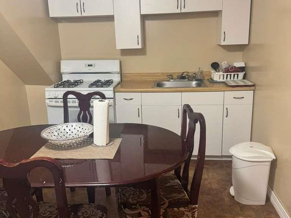 108 Roberta St Floor 2