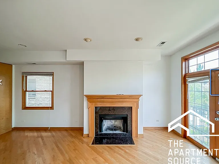 1101 W Cornelia Ave #2 — Photo 2