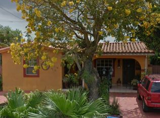 492 SE 6th St, Hialeah, FL 33010