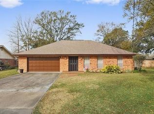 408 Oak Ln, Luling, LA 70070