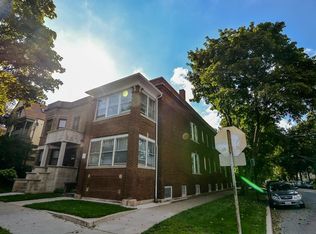 2025 W Addison St APT 2, Chicago, IL 60618