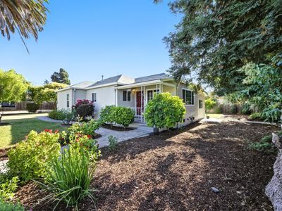 1097 10th Ave, Redwood City, CA, 94063