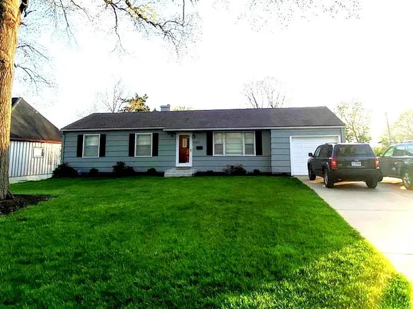 9100 Western Hills Dr, Kansas City, MO 64114