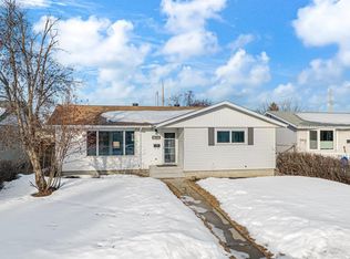 5504 94a Ave NW, Edmonton, AB T6B 0Y5