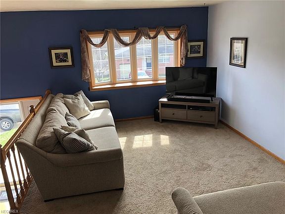 5th image of 1725 20th Ave