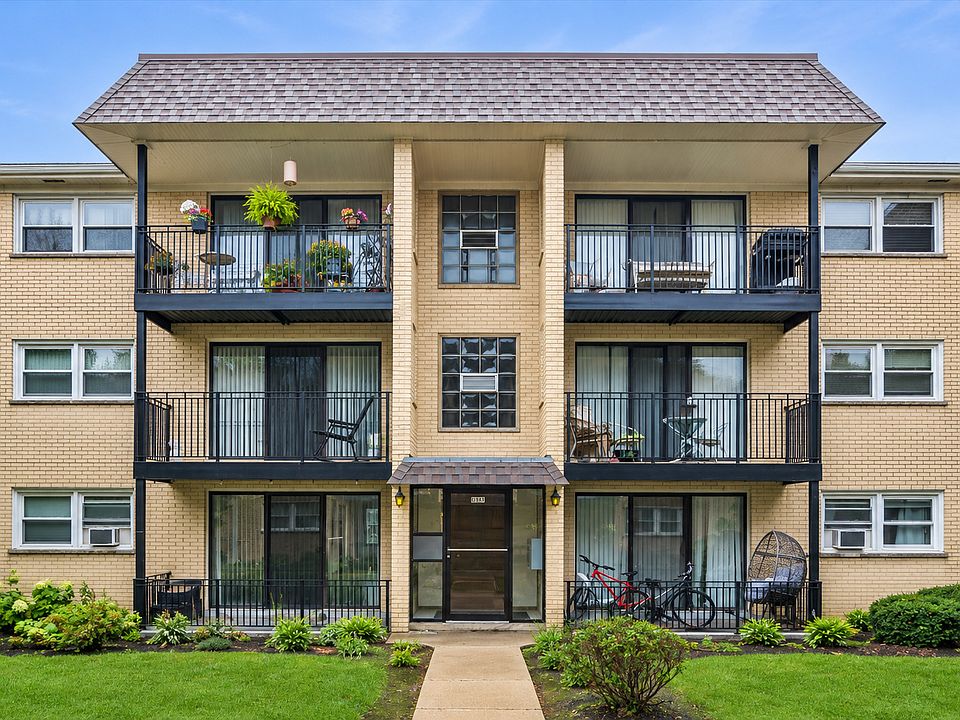1st image of 6567 N Harlem Ave APT 1W