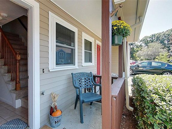 4th image of 200 Heroux Blvd Unit 1705