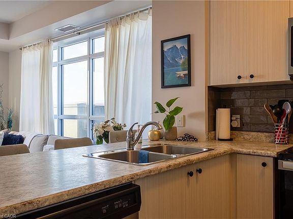 5th image of 450 Dundas St E #1005