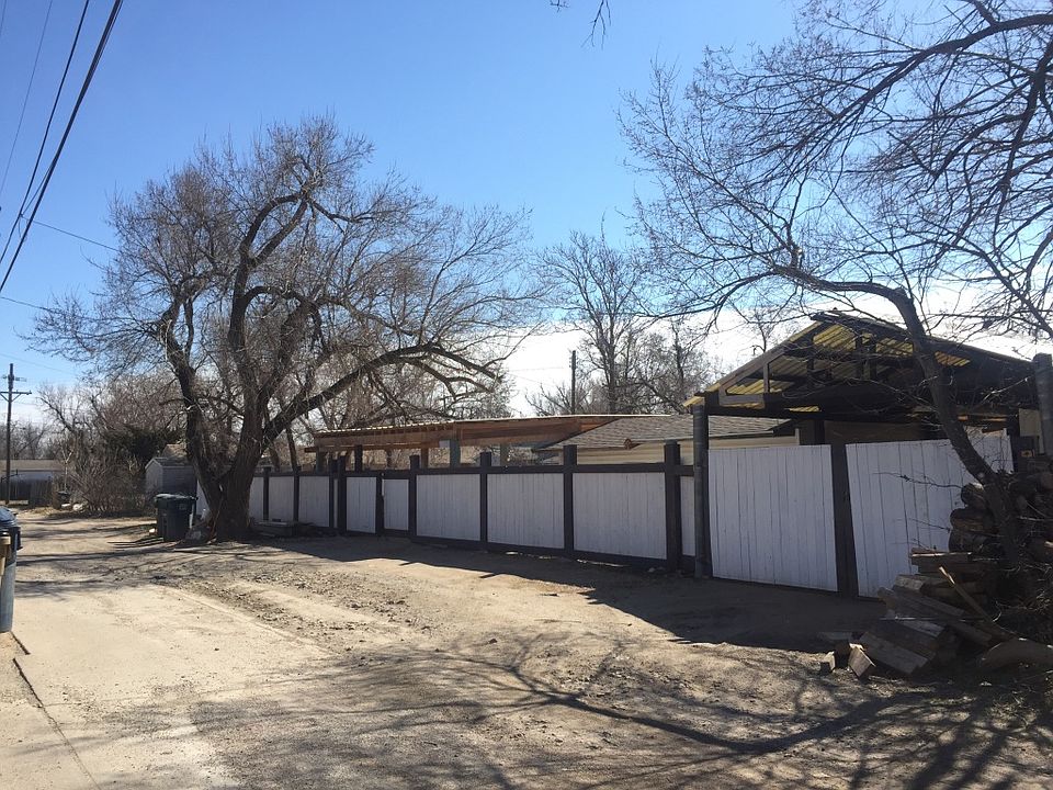 916 E 11th Ave, Hutchinson, KS 67501 | Zillow