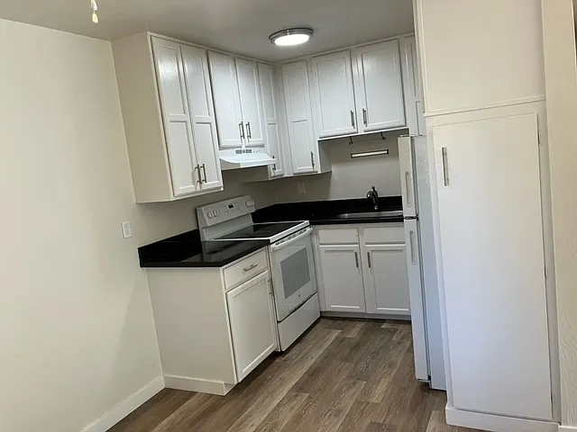 9407 23rd Ave NE #3 — Photo 9