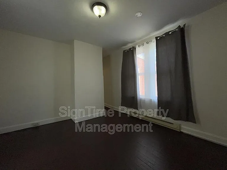 111 E Washington St #2 — Photo 12