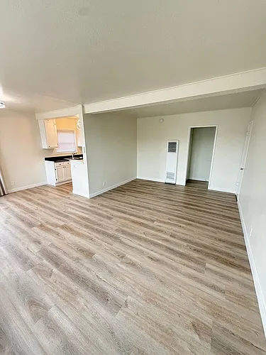 1475 Venice Blvd. Photo 1