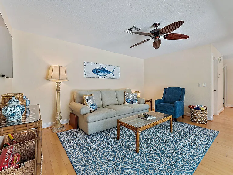 107 Mako Ln — Photo 31