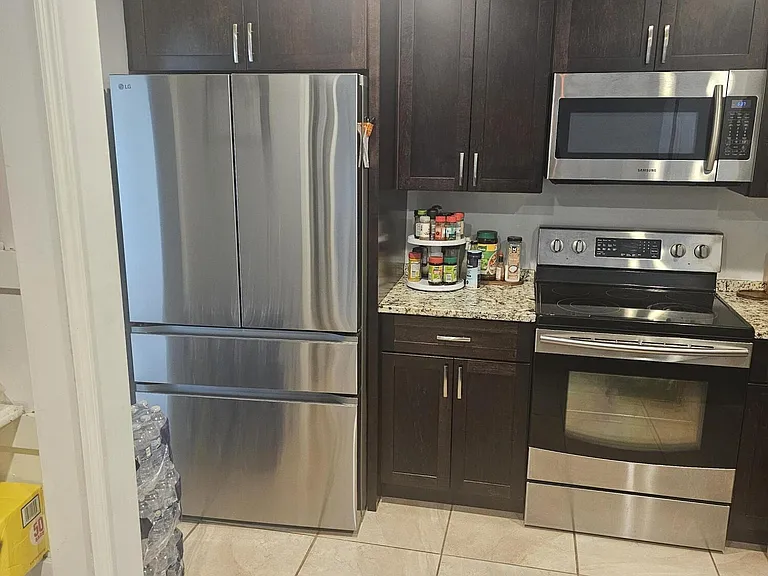 301 SW Violet Ave — Photo 7