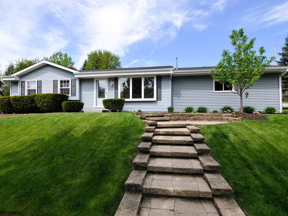 1st image of 1000 Villa Park Dr