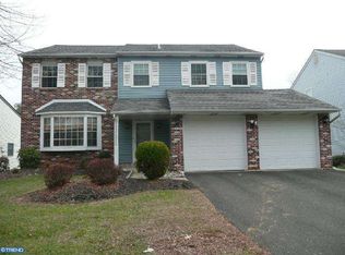 11 Hedgerow Ln, Horsham, PA 19044