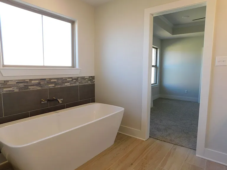 1026 Partridge Pl — Photo 10