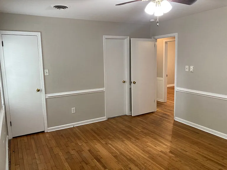 10101 Bayham Dr — Photo 16