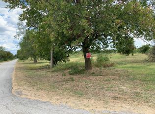 320 E Park St, Frost, TX 76641