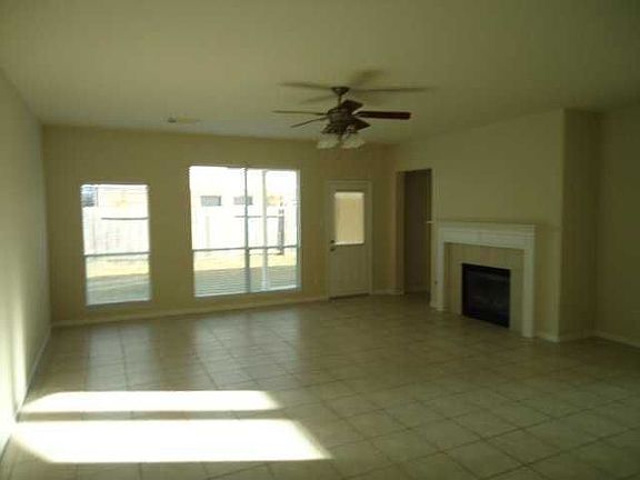 3rd image of 16714 Roseglade Dr