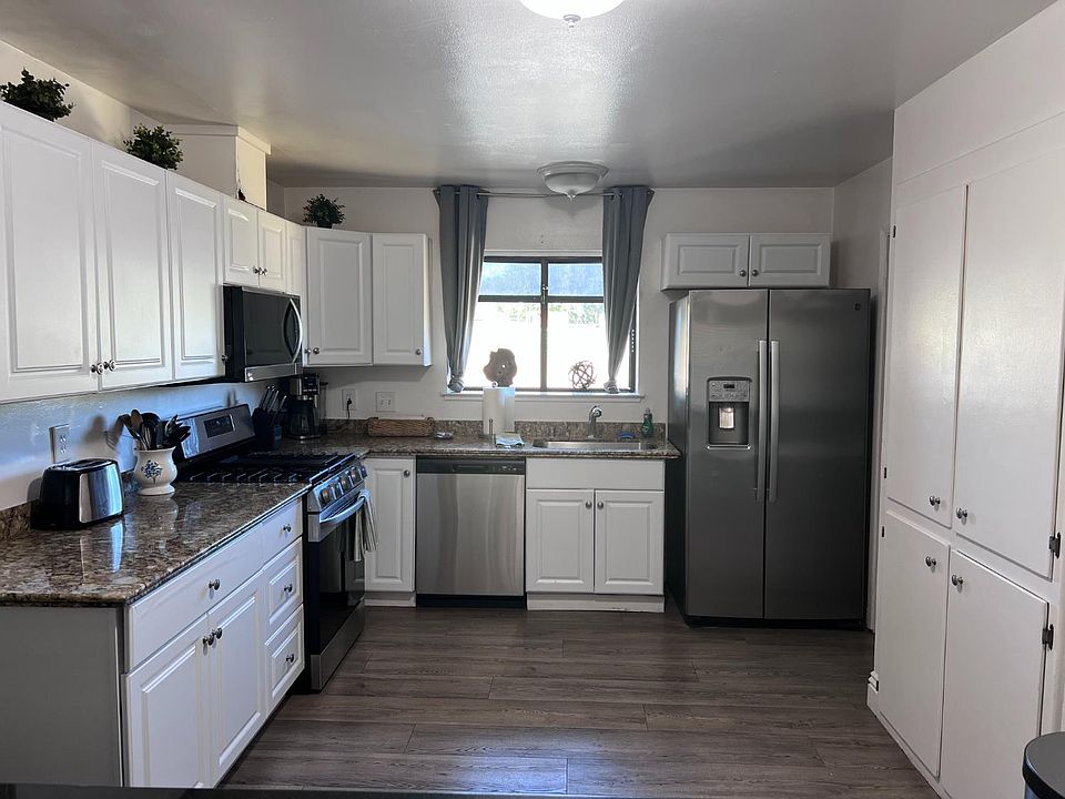 専用ページ 40け 7213 Chesline Dr, Citrus Heights, CA 95621 | MLS #226098086 | Zillow