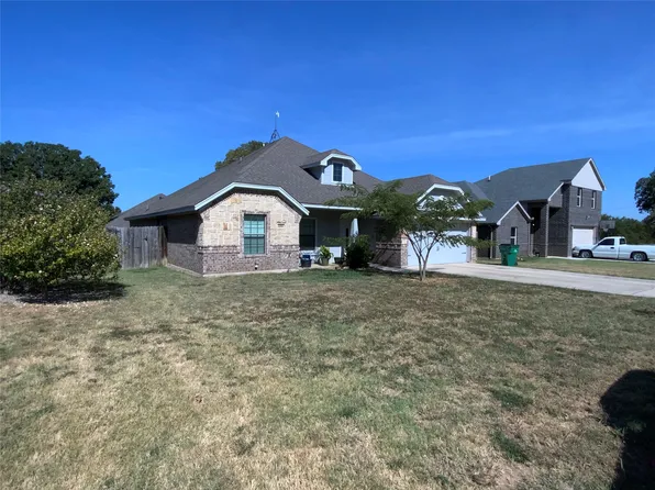 1211 Butterfield St, Bridgeport, TX 76426
