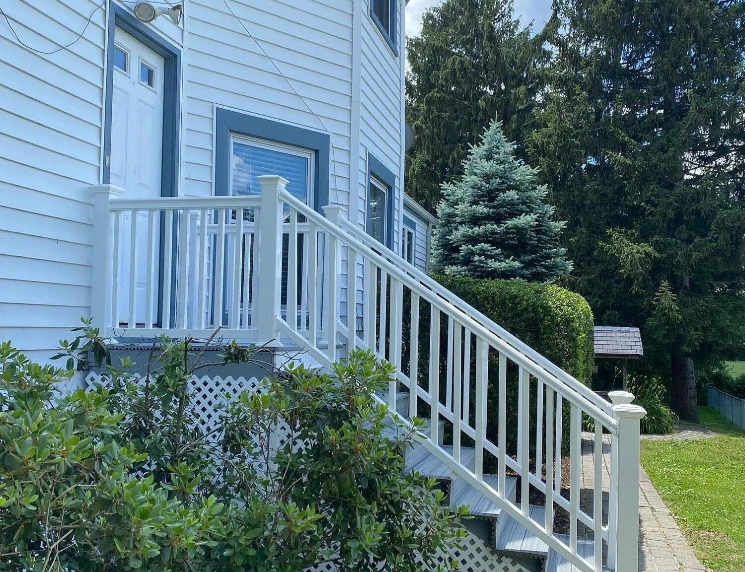 2 bed, 3314 sqft, $2,400 — Photo 2