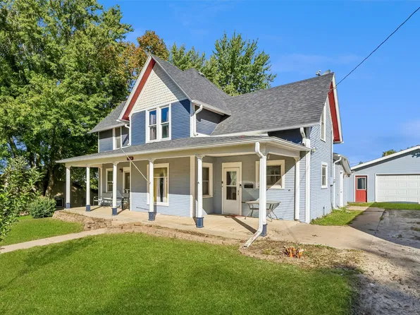 1009 Prairie St, Guthrie Center, IA 50115