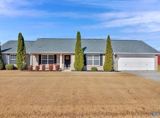 135 Laurel Oak Rd, Huntsville, AL 35811