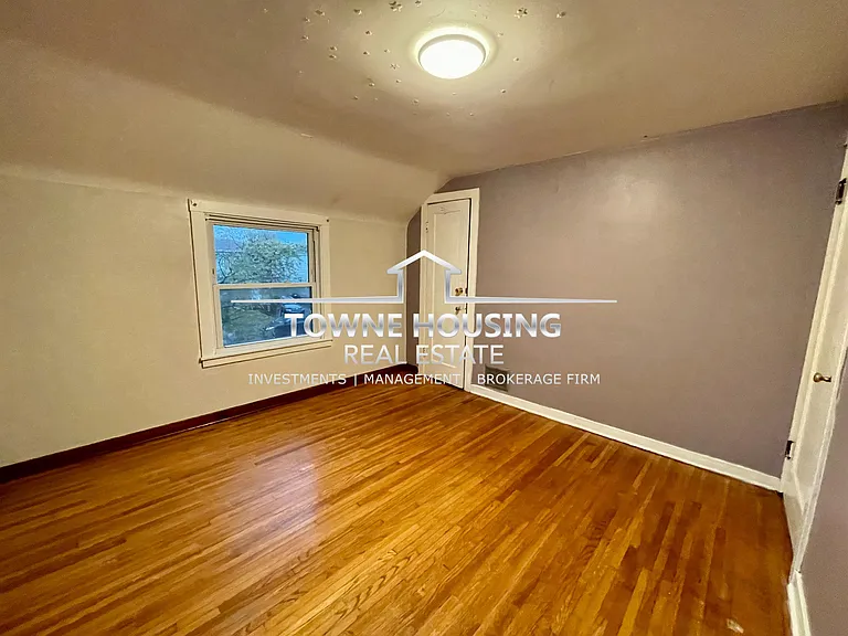 160 Woodward Ave — Photo 15