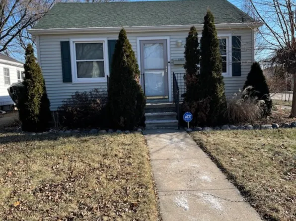 3855 Weddell St, Dearborn, MI 48124